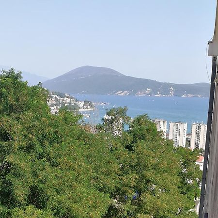 Dlx Apartman Adriatics Herceg Novi Exteriör bild