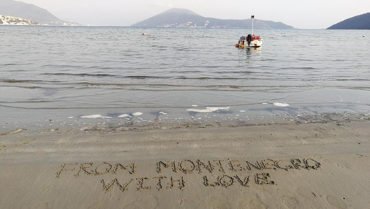 Dlx Apartman Adriatics Herceg Novi Exteriör bild