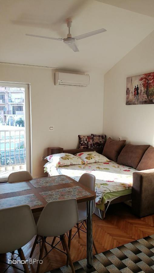 Dlx Apartman Adriatics Herceg Novi Exteriör bild